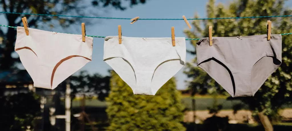 Jak prać majtki menstruacyjne, żeby służyły latami? Prosty poradnik krok po kroku